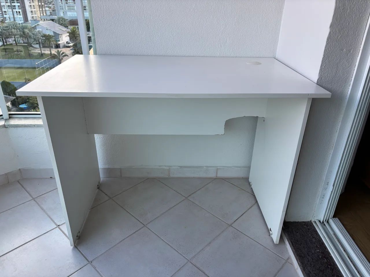Mesa de escritório branca  - Foto 3