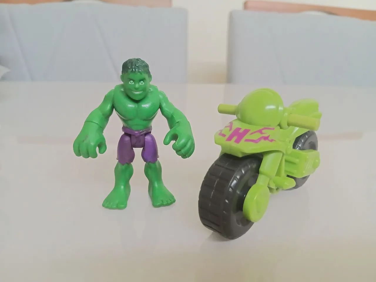 Hulk com moto playscool - Imaginext 