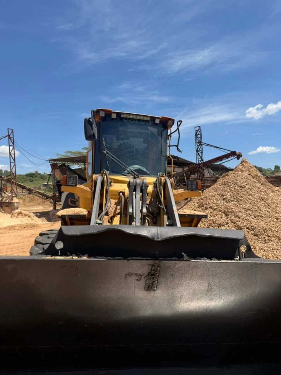 Pá Carregadeira Volvo L60E 2004 - Foto 6