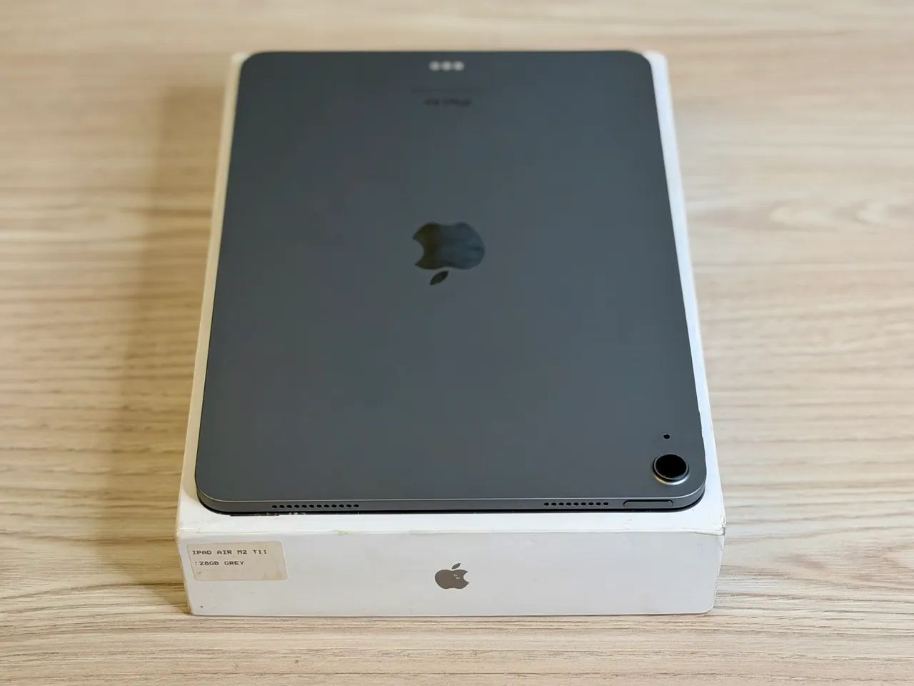 iPad Air 11 Polegadas M2 128GB - Seminovo - Tablets e E-Readers
