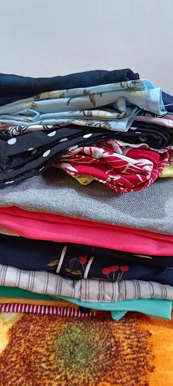 Roupas em ótimas condições  - Foto 5