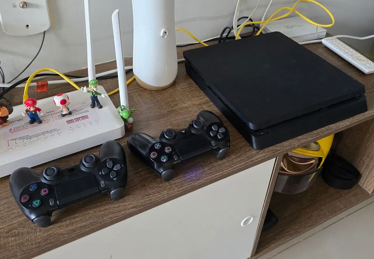 PS4 Slim Desbloqueado