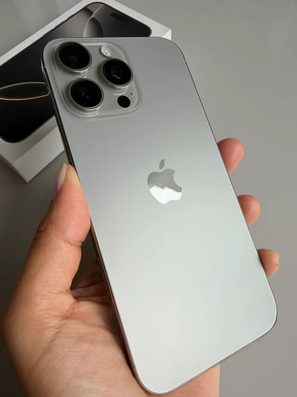 iPhone 16 Pro Max 256GB | 91% de bateria | Excelente estado - Foto 2