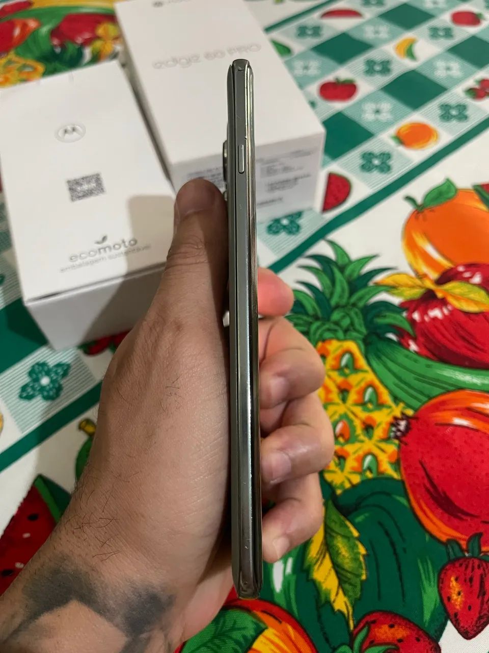 MOTOROLA EDGE 60 PRO 512G 12RAM COMPLETO  - Foto 3