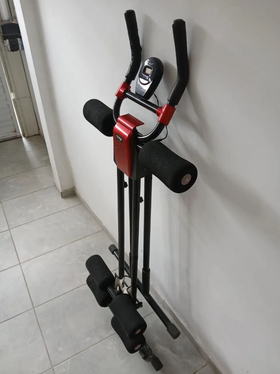 Maquina de exercícios regulável  - Foto 5