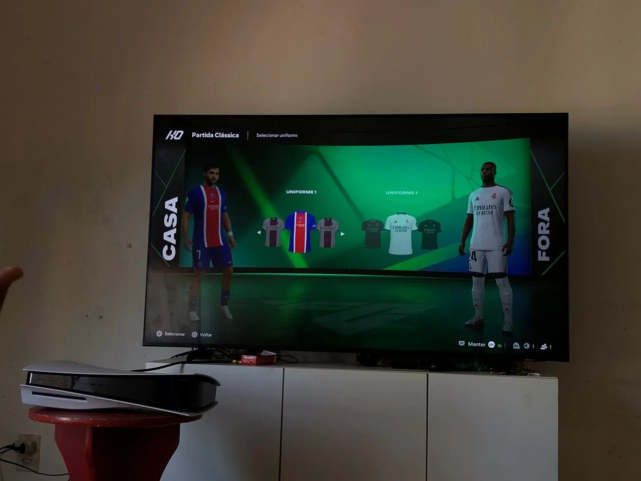 Ps5 2 controles e 5 jogos 