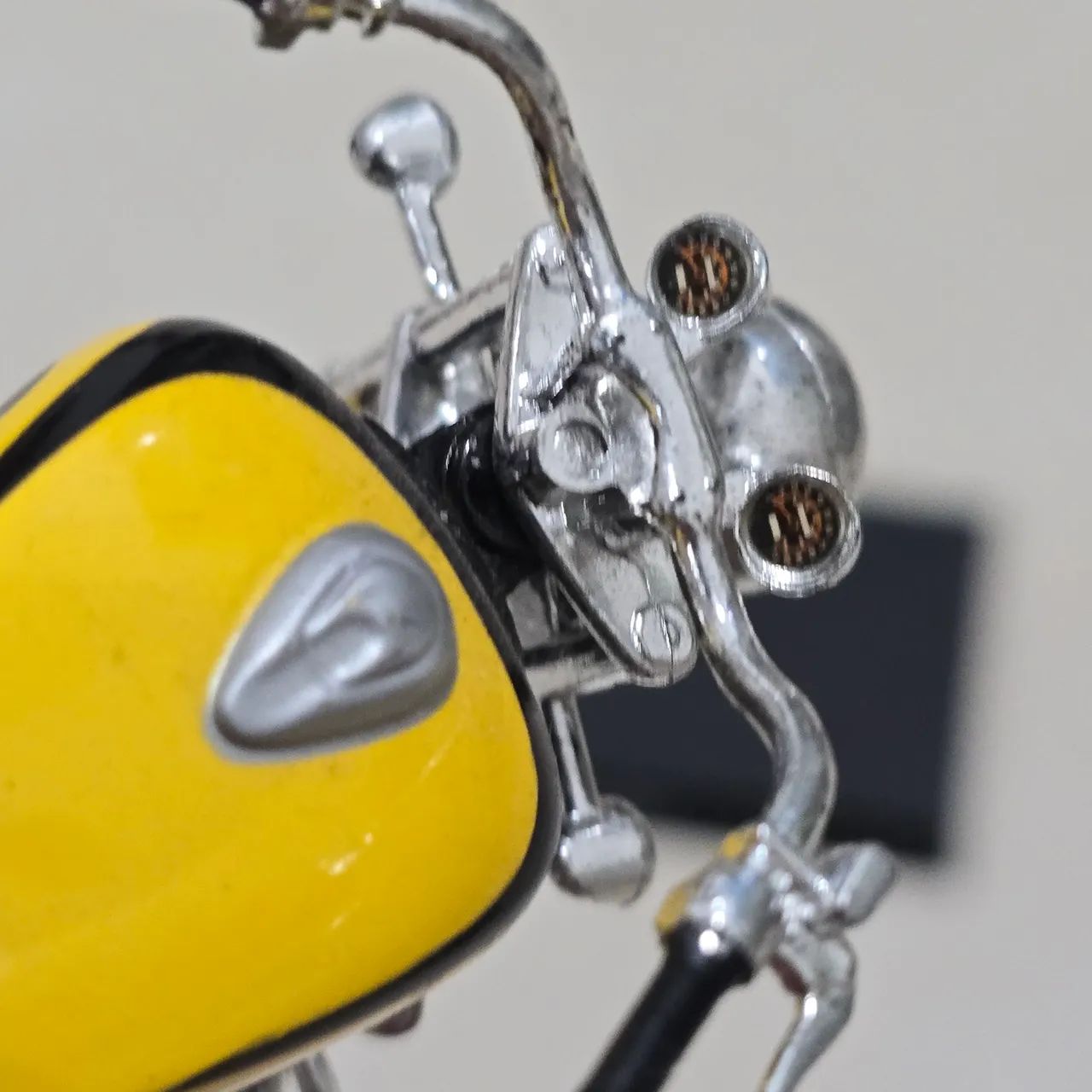 Miniatura Maisto moto Honda F6C - Foto 5