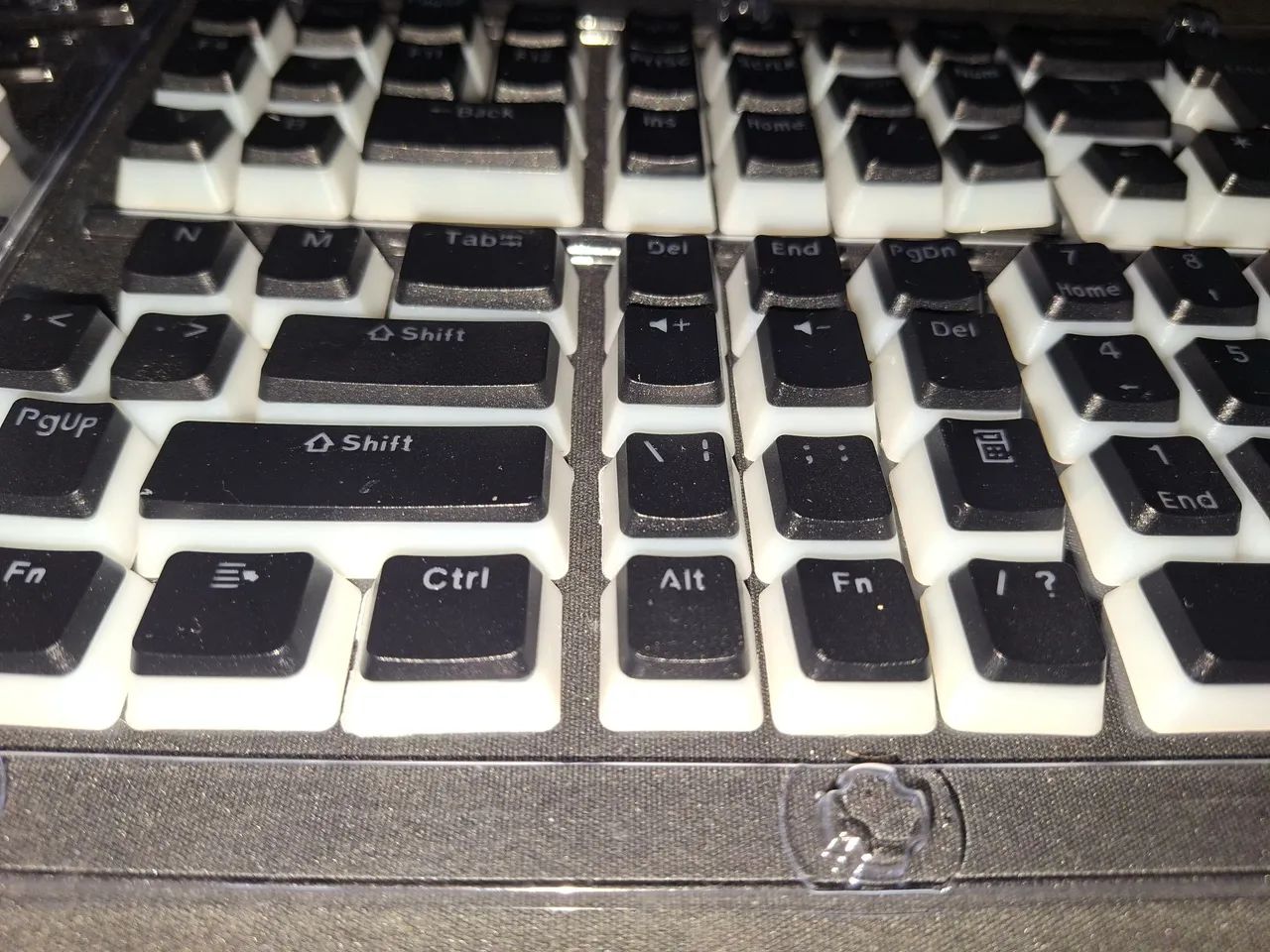 Keycaps translúcidas pretas - Foto 2