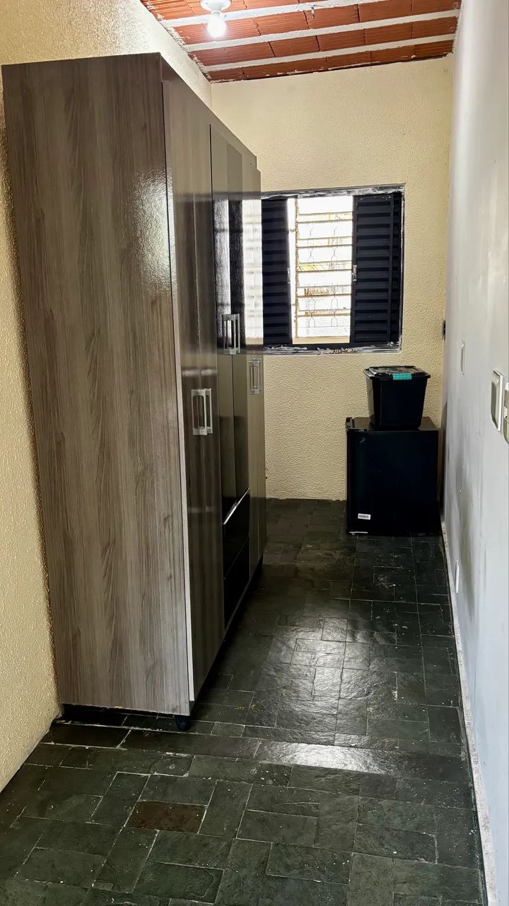 Quarto individual mobiliado C/ frigobar no Caiçara.  - Foto 2
