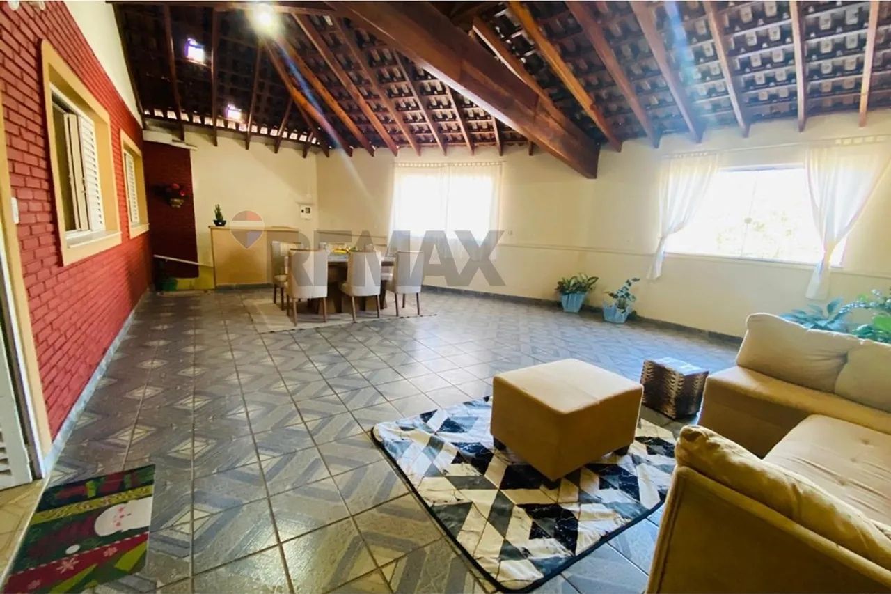 Casa ampla com 3 quartos