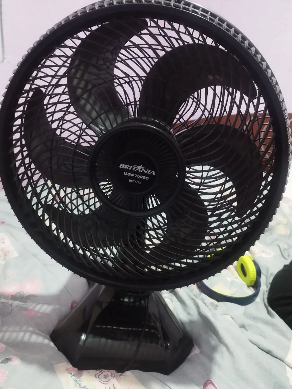 Ventilador 40 cm 6 meses de uso pra retirada de peças ou conserto