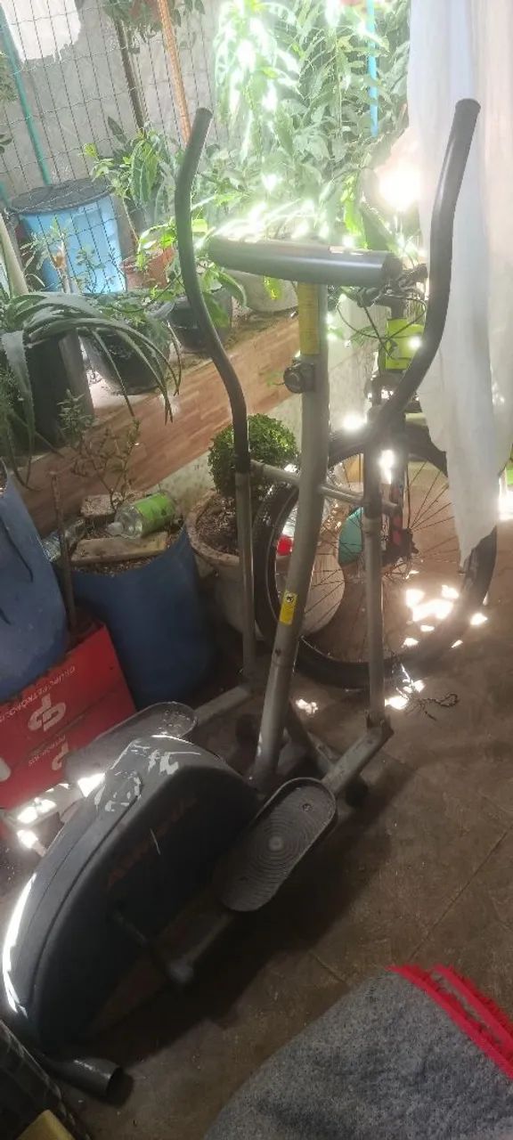 Bicicleta de academia - Foto 3