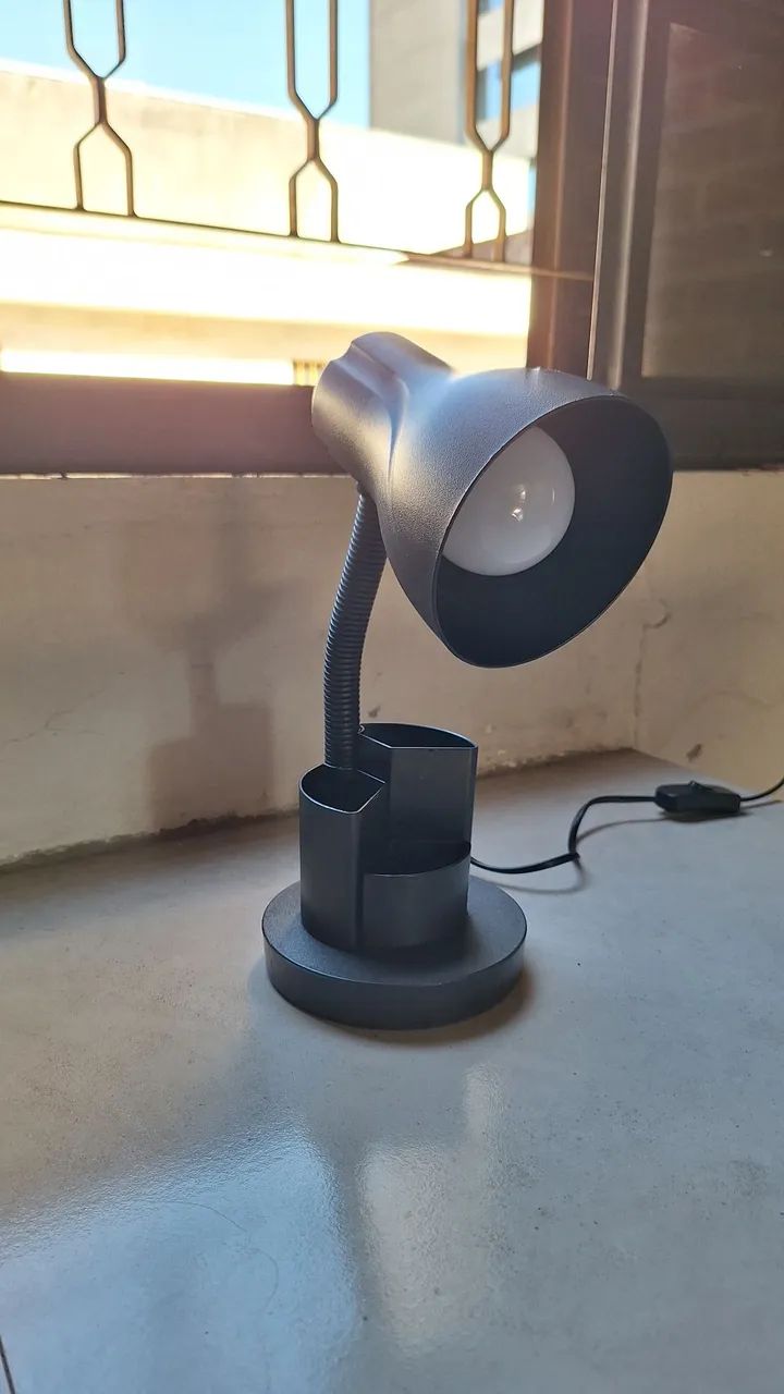 Luminária de Mesa - Foto 2