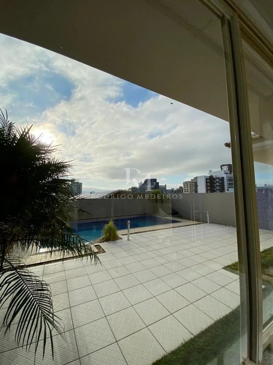 Casa de 5 quartos à venda em Coqueiros, Florianópolis - Foto 4