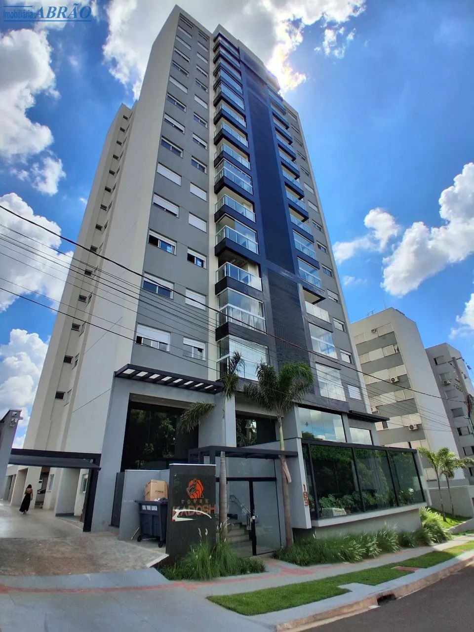 Apartamento Padrão para alugar em Loteamento Malbec, Maringá-PR