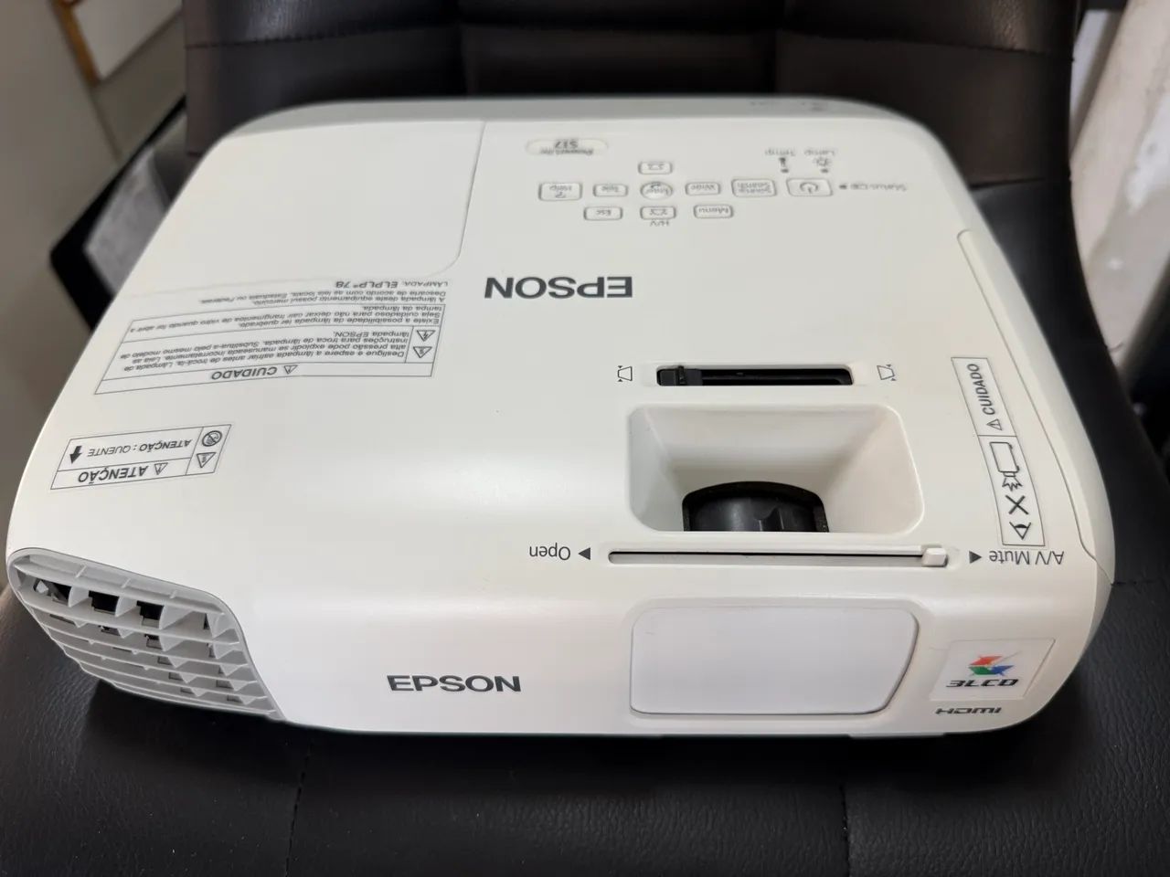 Projetor Epson PowerLite S17 - Foto 2