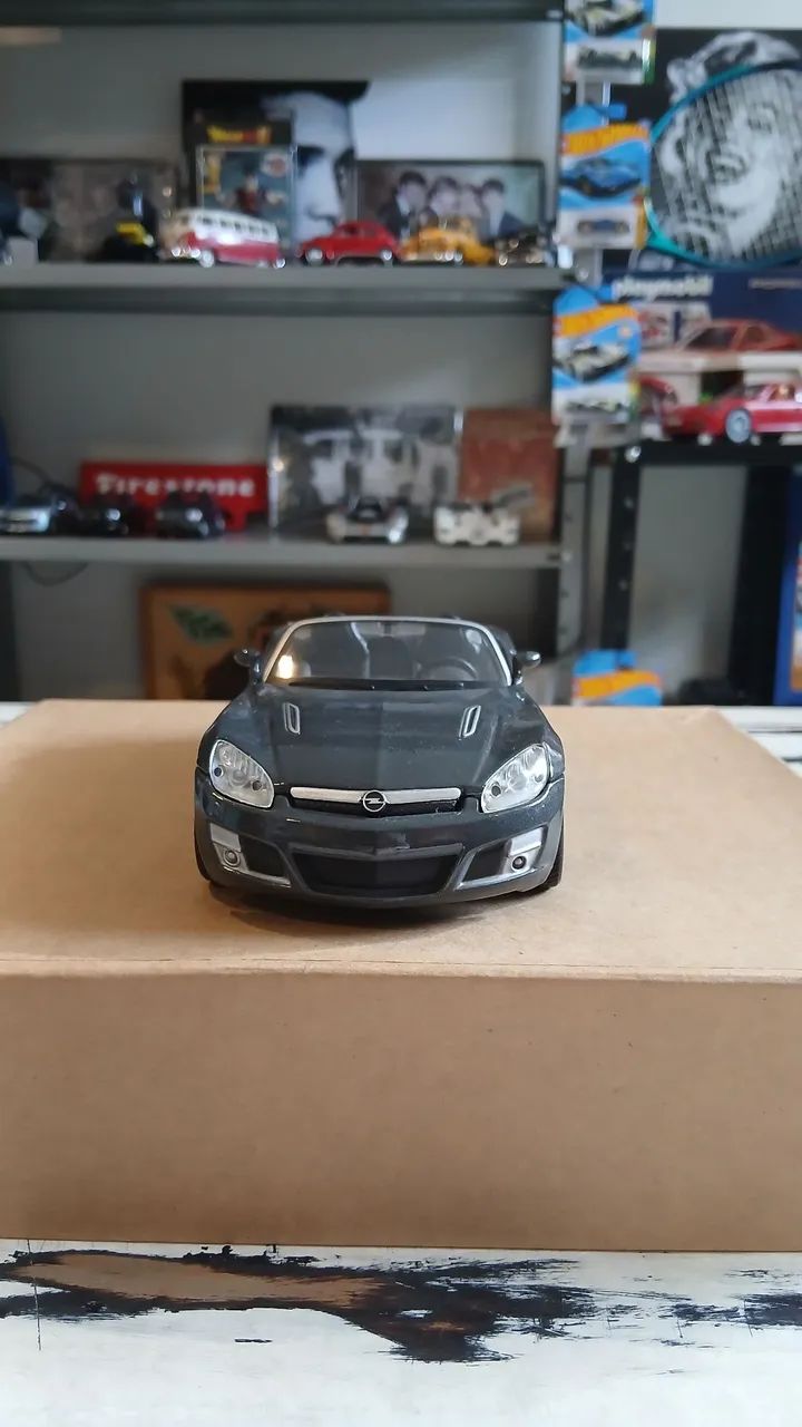 Chrysler ME Four Twelve. Escala 1:24. Da Maisto - Foto 2