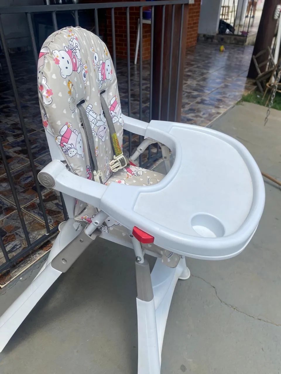 Cadeira de alimentação 