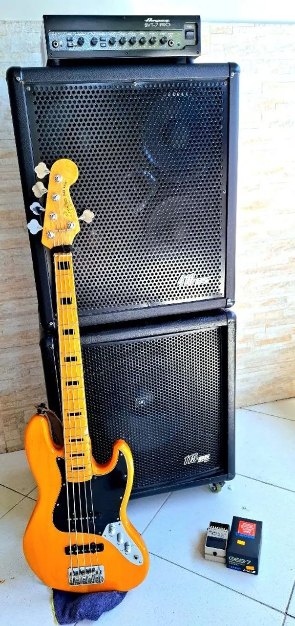 Amplificador AMPEG SVT7 PRO + Caixas+contra baixo + pedaleira BOSS