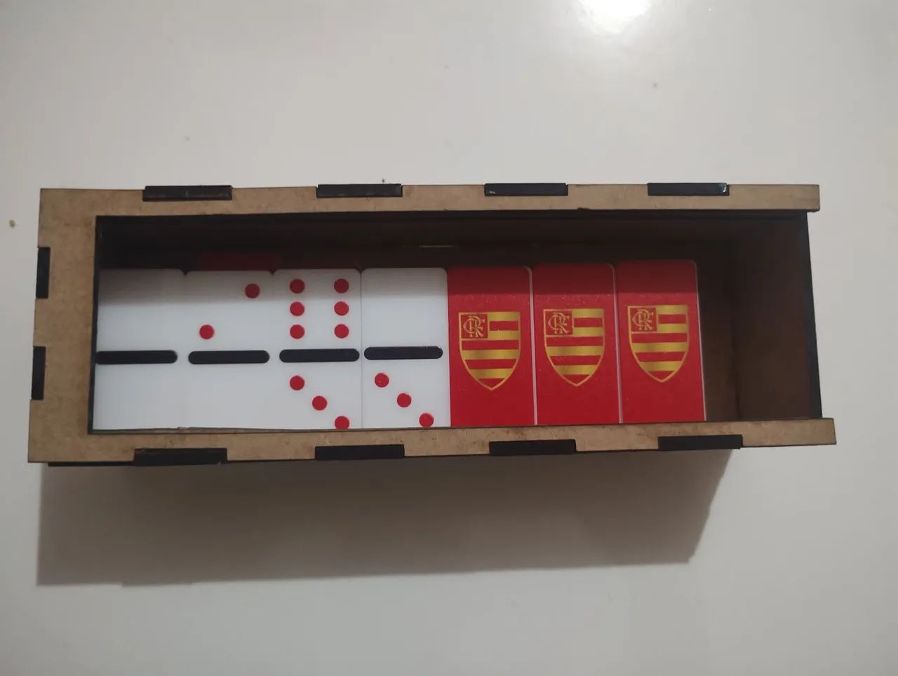 Dominó 50x25x10 personalizado+ caixa em MDF - Foto 2