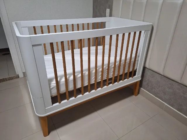 Berço Boom Classic Branco Fosco (Evolutivo / vira cama até 6 anos).