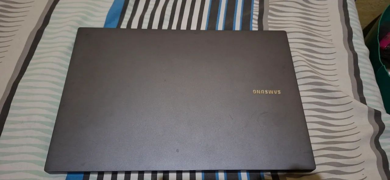 Notebook Samsung Book 4 RAM 128 armazenamento ótimo pra trabalhar e estudos