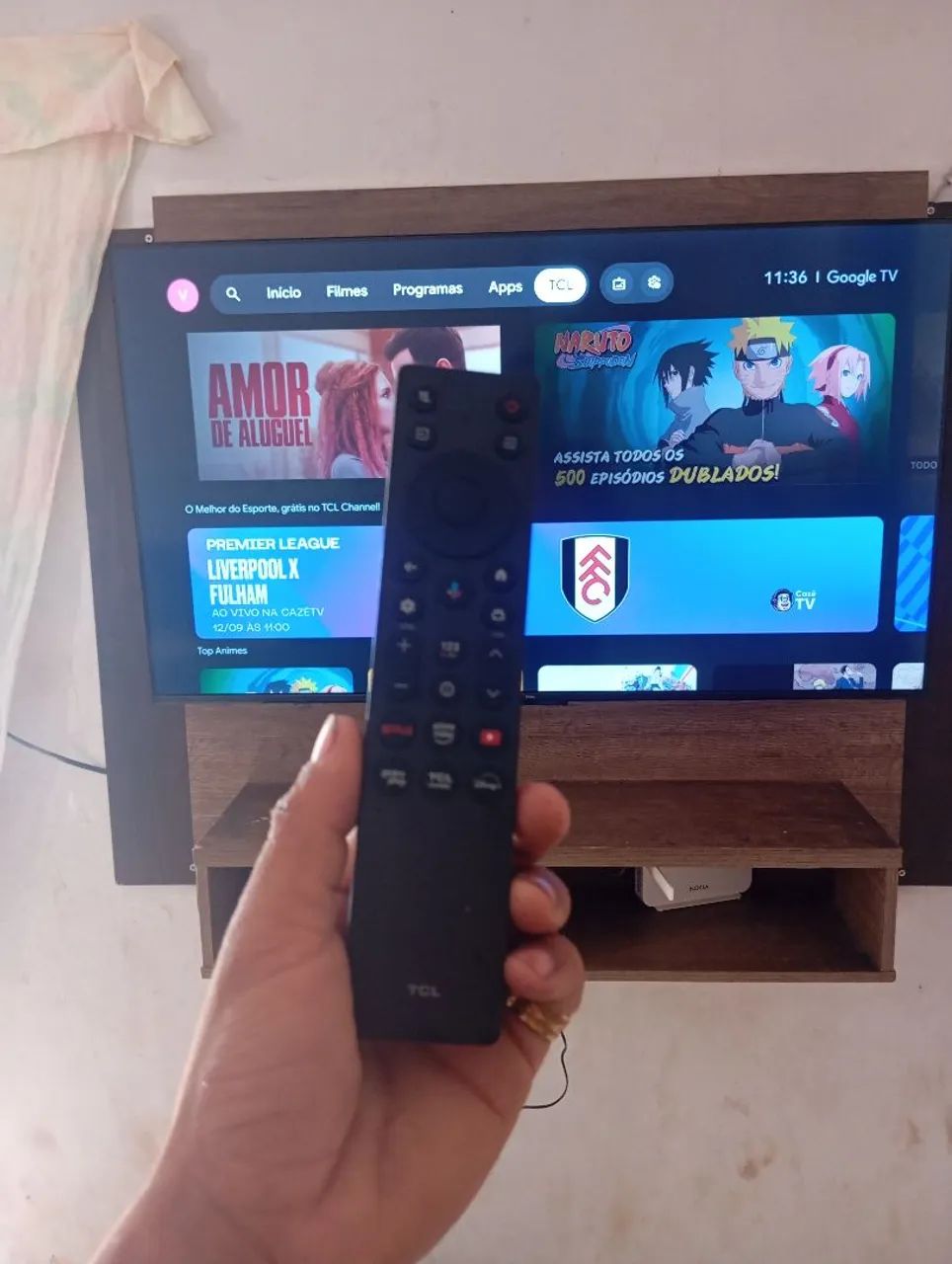 Vendo televisão TCL 50 polegadas seminova com caixa e nota fiscal  - Foto 3