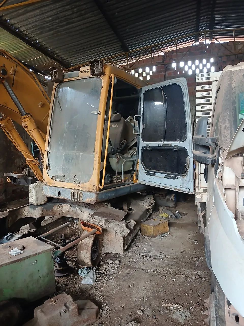 Eacavadeira sdlg 6150 - Foto 2