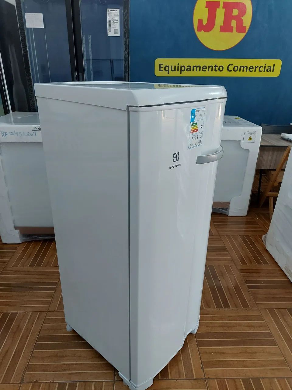 Freezer Novo vertical Electrolux  - Foto 3