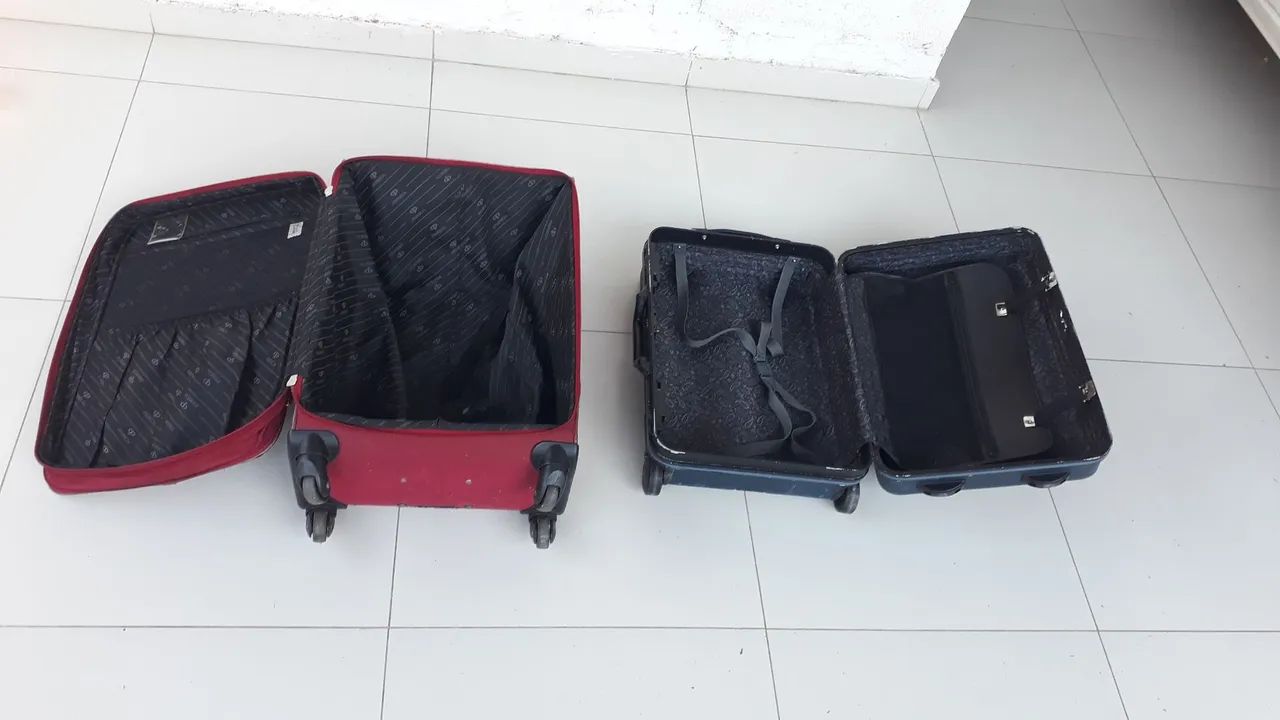Vendo 2 malas ,100 reais cada uma  - Foto 2