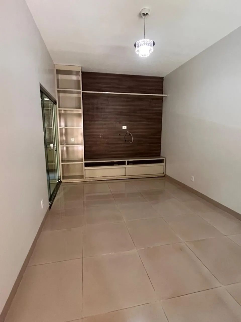 Casa em excelente localização - Foto 4