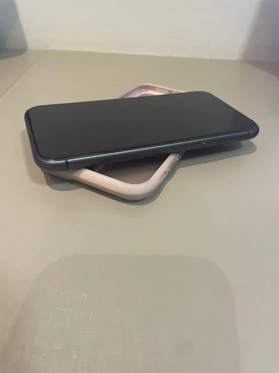 iPhone 11 - Usado - Foto 3