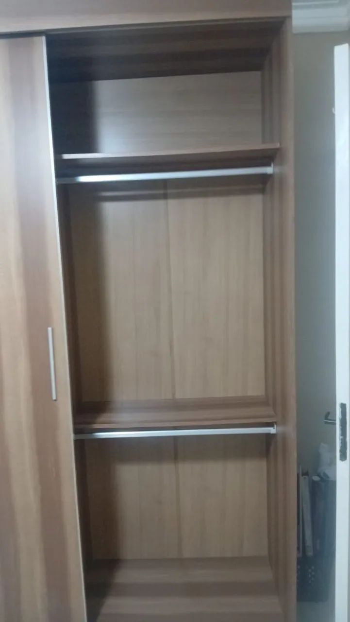Guarda-roupa espaçoso  - Foto 4