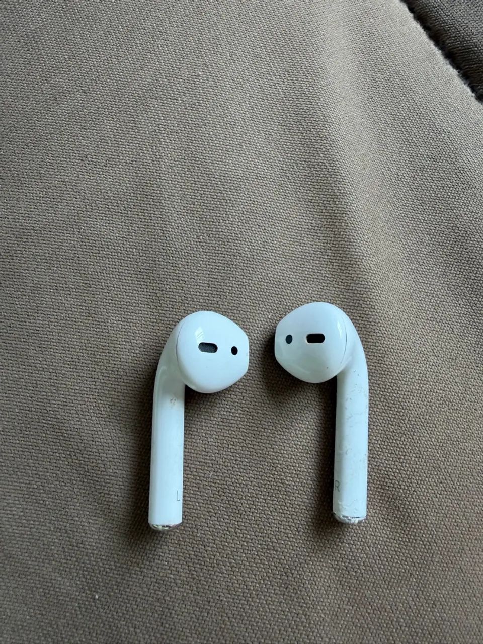 AIR POD 2ª GERAÇÃO - SÓ FUNCIONA UM LADO - Foto 5