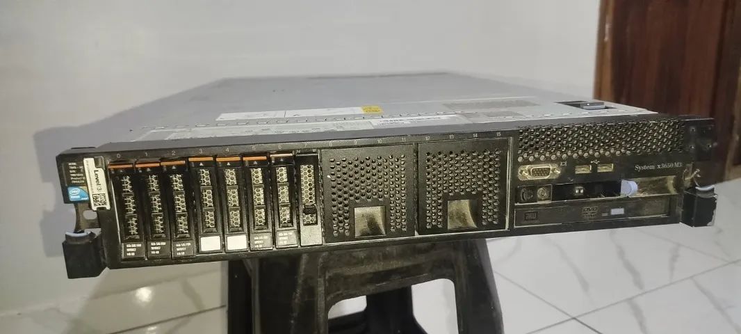 Servidor IBM System x3650 M3 - Foto 3