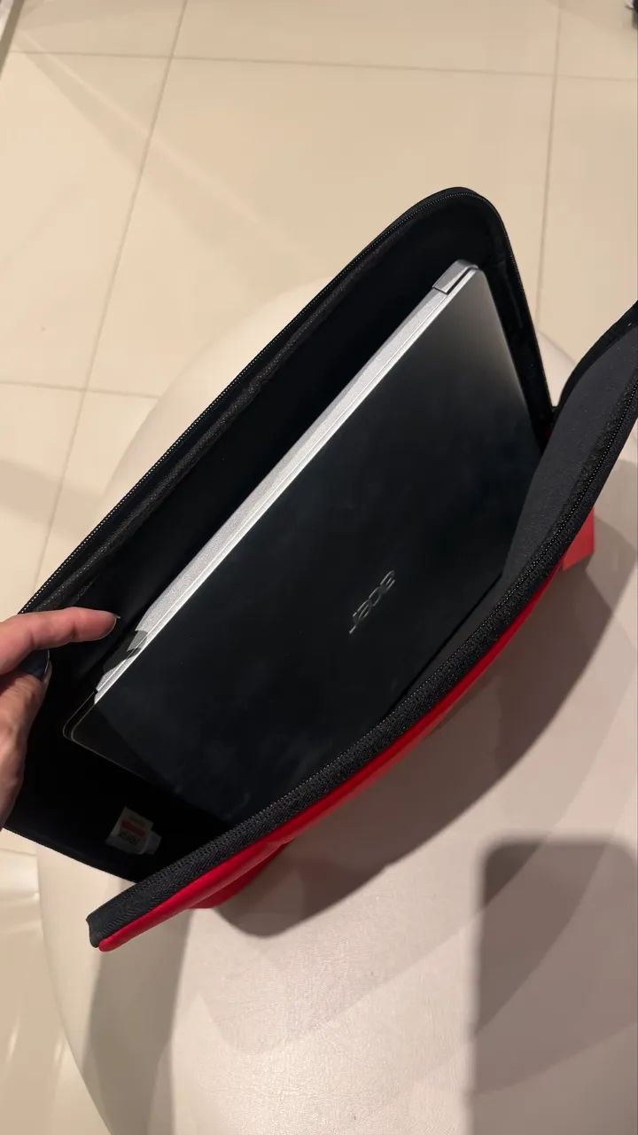 Capa para Notebook Ferrari Original - Novo com Etiqueta - Foto 4