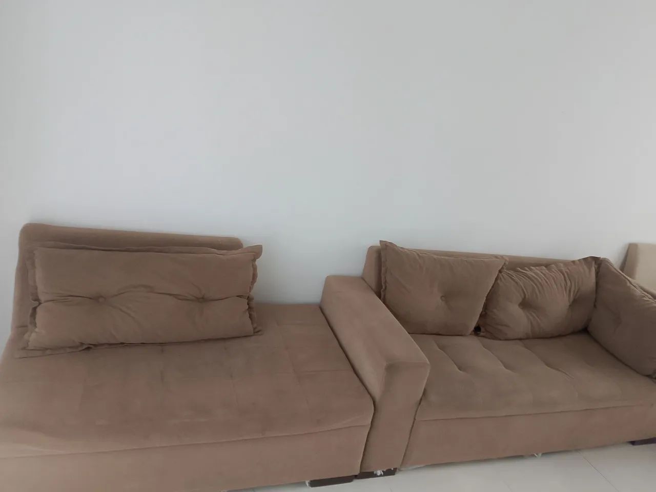 Sofá de canto seminovo