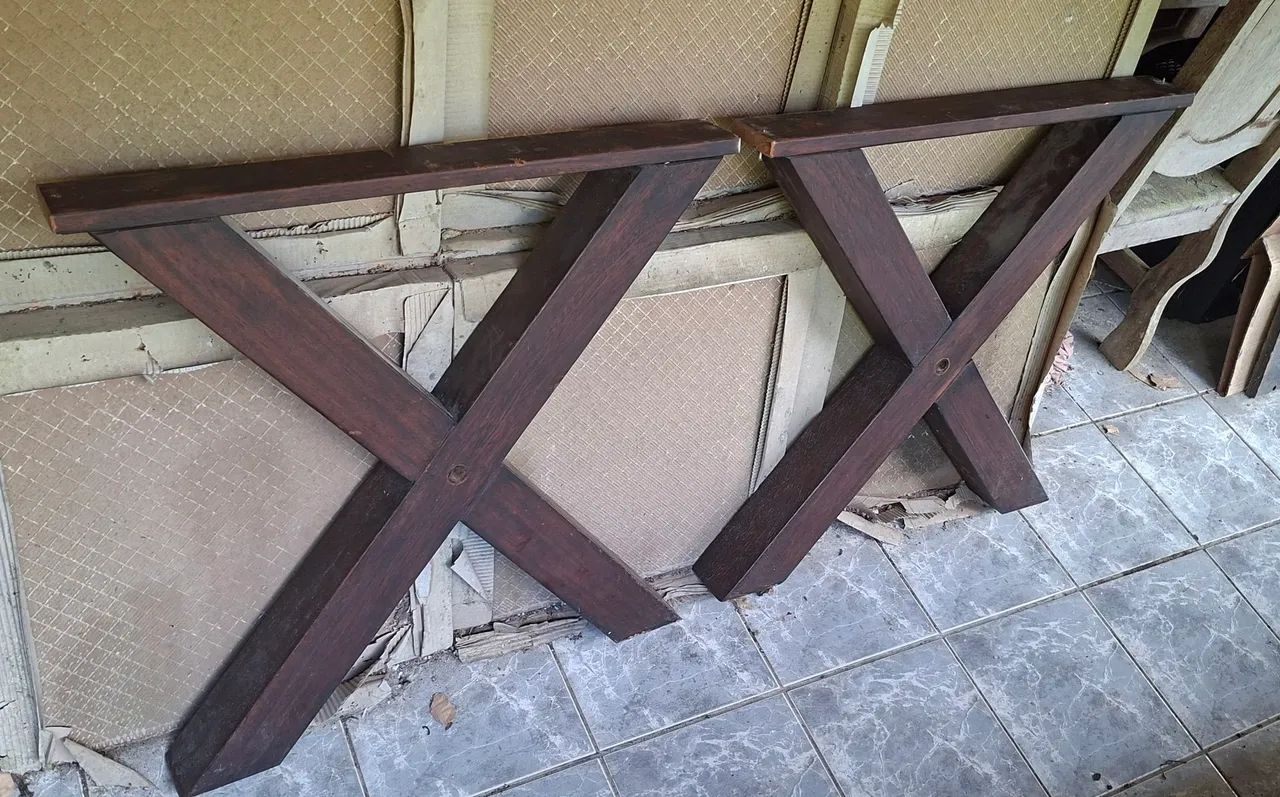 Mesa em Madeira nobre Belíssima  - Foto 4