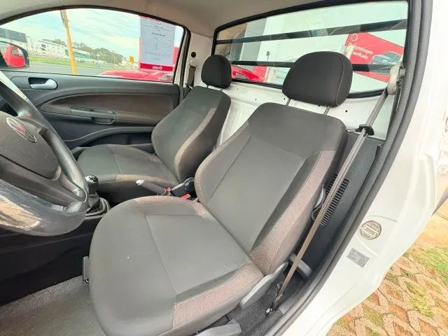 Volkswagen Saveiro Trendline 1.6 Total Flex 16V, foto 8 de 11