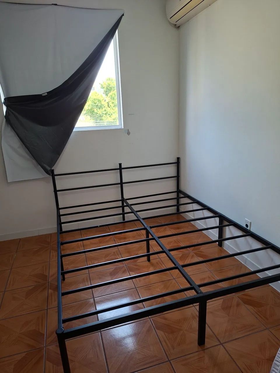 Cama de ferro queen size - Foto 3