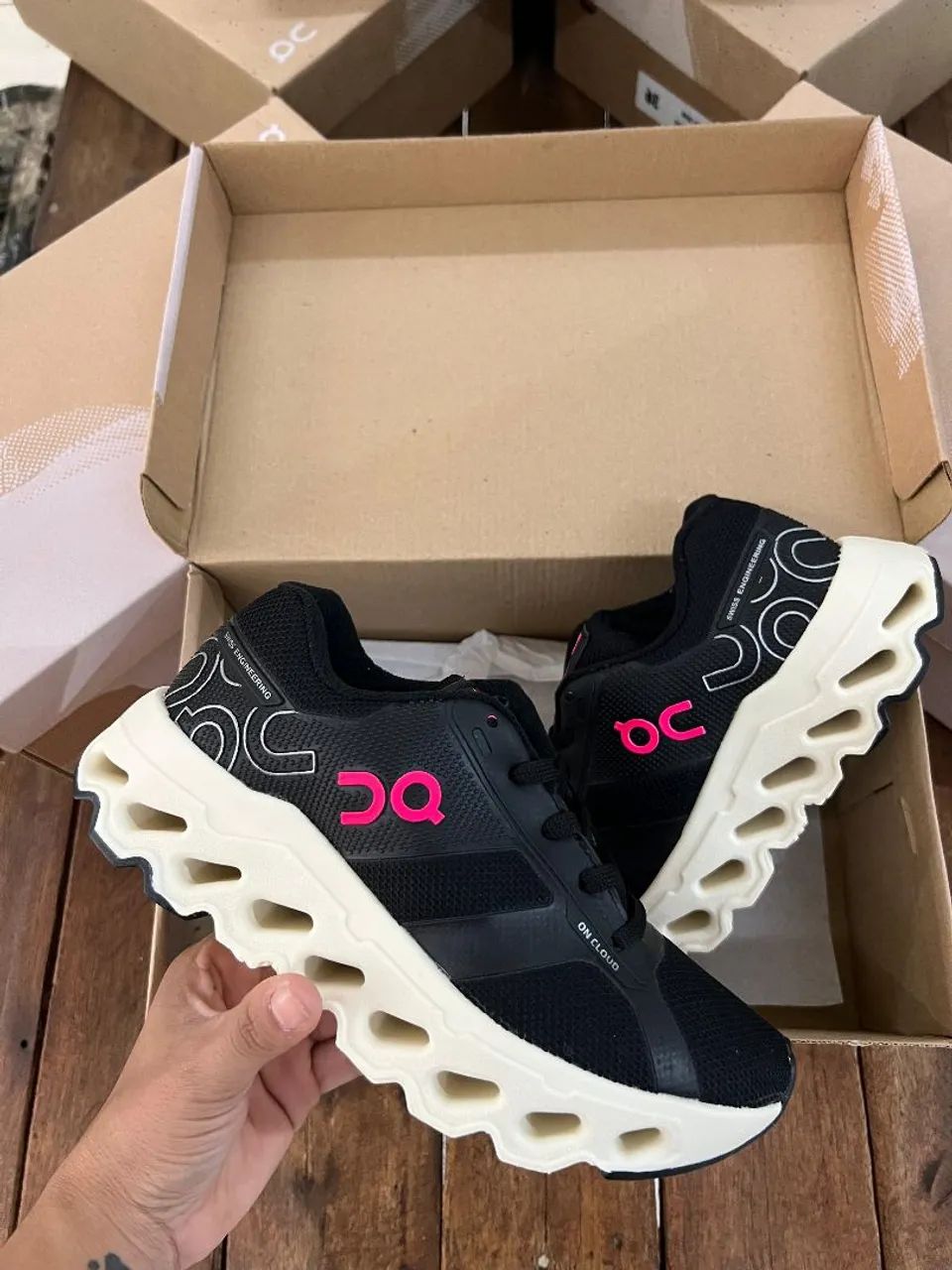 Tênis Feminino On cloudsurfer-Primeira Linha  - Foto 2