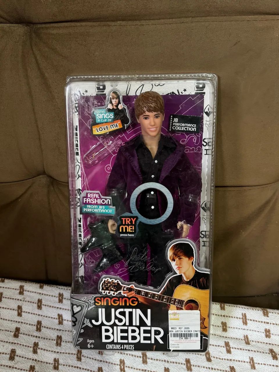Boneco Justin Bieber - na caixa