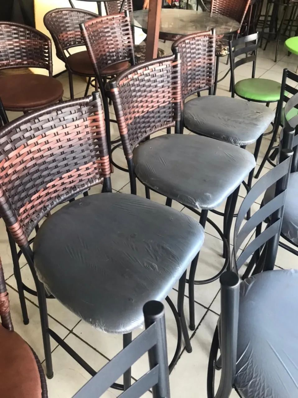 Banquetas banqueta e mesas bistrô de qualidade com garantia  - Foto 4