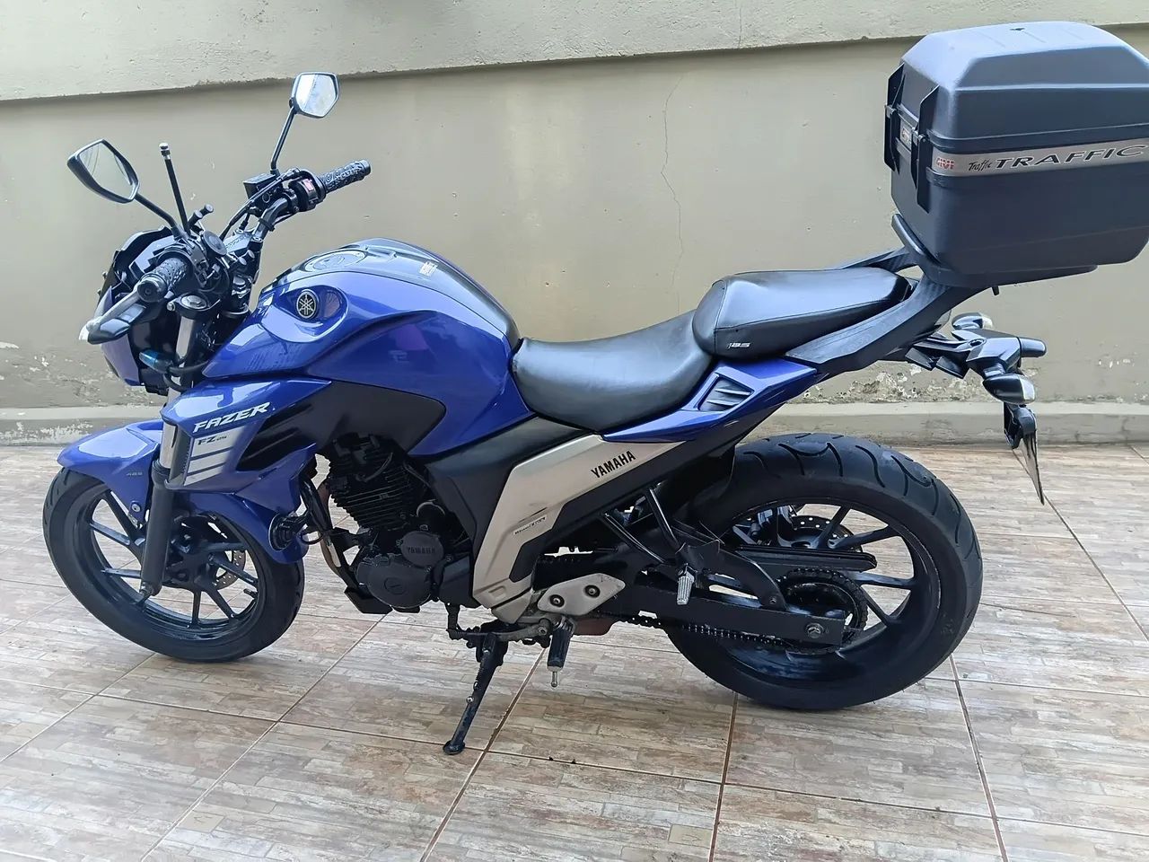Moto yamara 