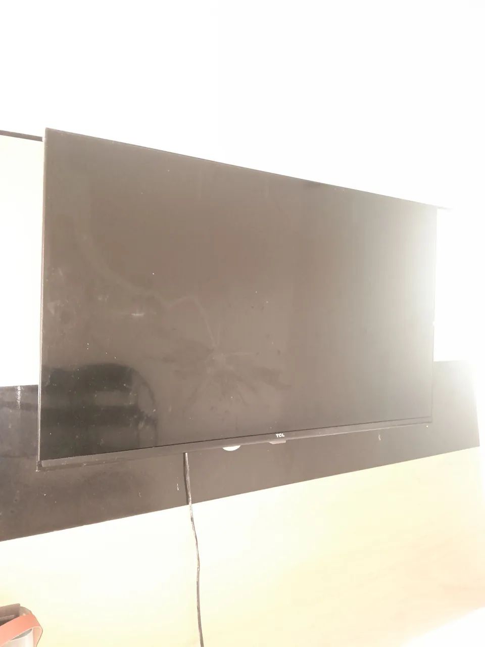 Televisão smart 32 polegada quebrada para aproveitar os componentes áudio funcionando - Foto 4