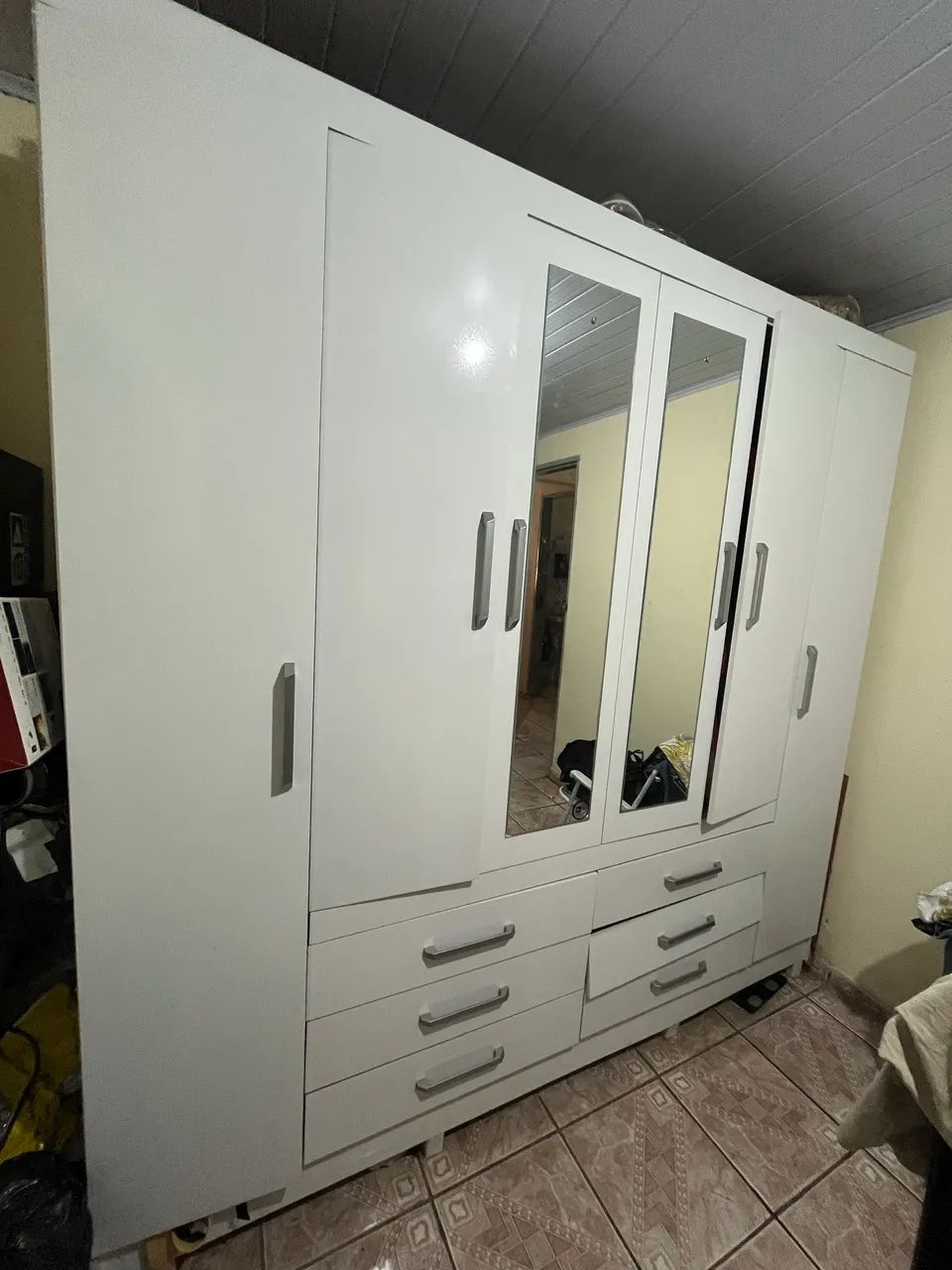 Guarda roupa grande 