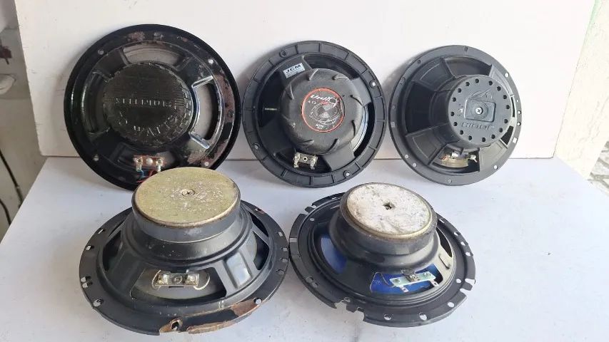 Alto falante 5 e 6 polegadas funcionando 35,00 cada e 65,00 o par teste na hora somos loja - Foto 3