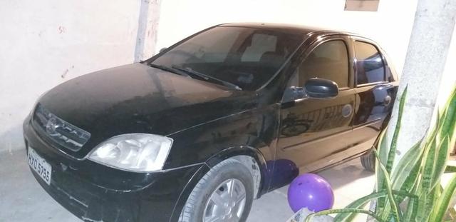 Vendo ou troco por uma combi 2007 tel * - Foto 2