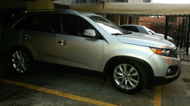 Vendo Kia Sorento 2010/2011 - Foto 2