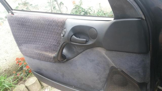 Vectra CD com teto solar - Foto 9